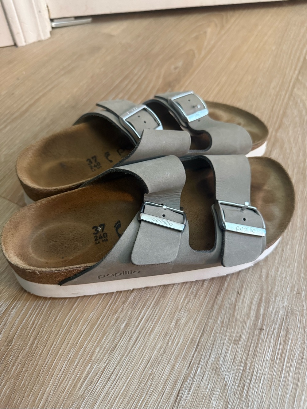 Birkenstocks Women’s Papillo Arizona platform size 37